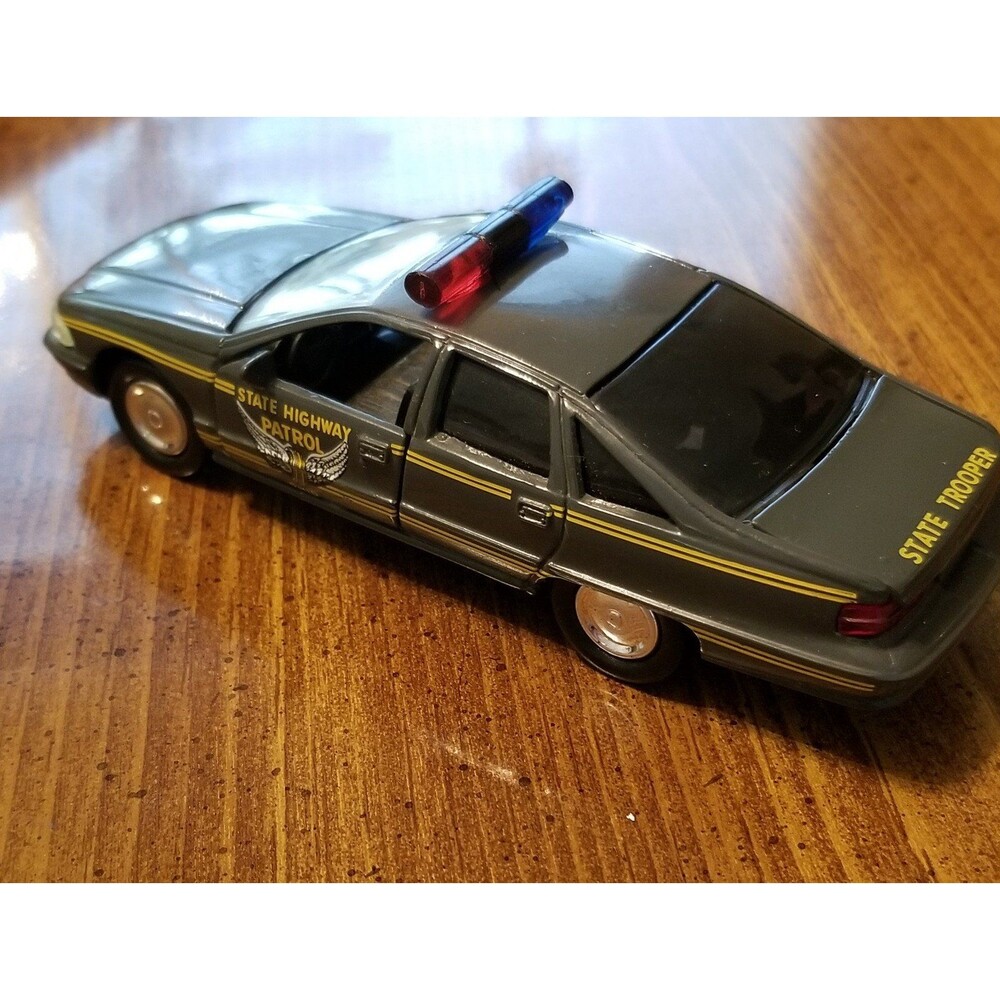 Ohio State Highway Patrol Road Champs die cast police car 1:43 scale